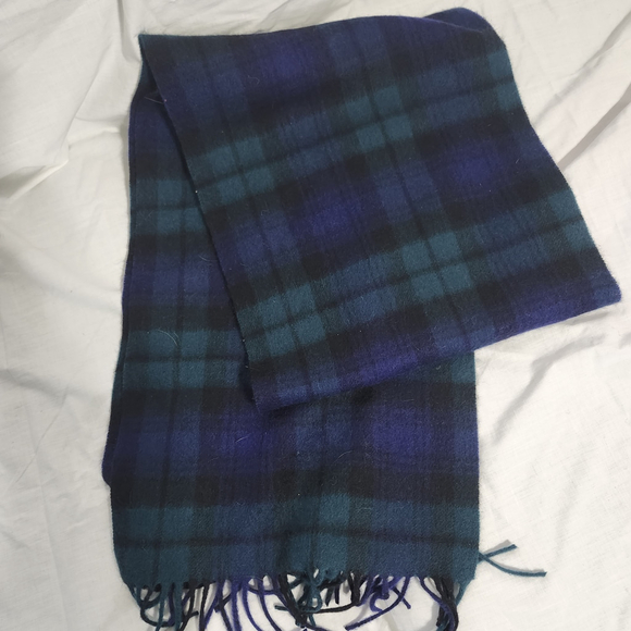 McCabe Tartan Scarf, Unisex, Blue and Green - Picture 3 of 4